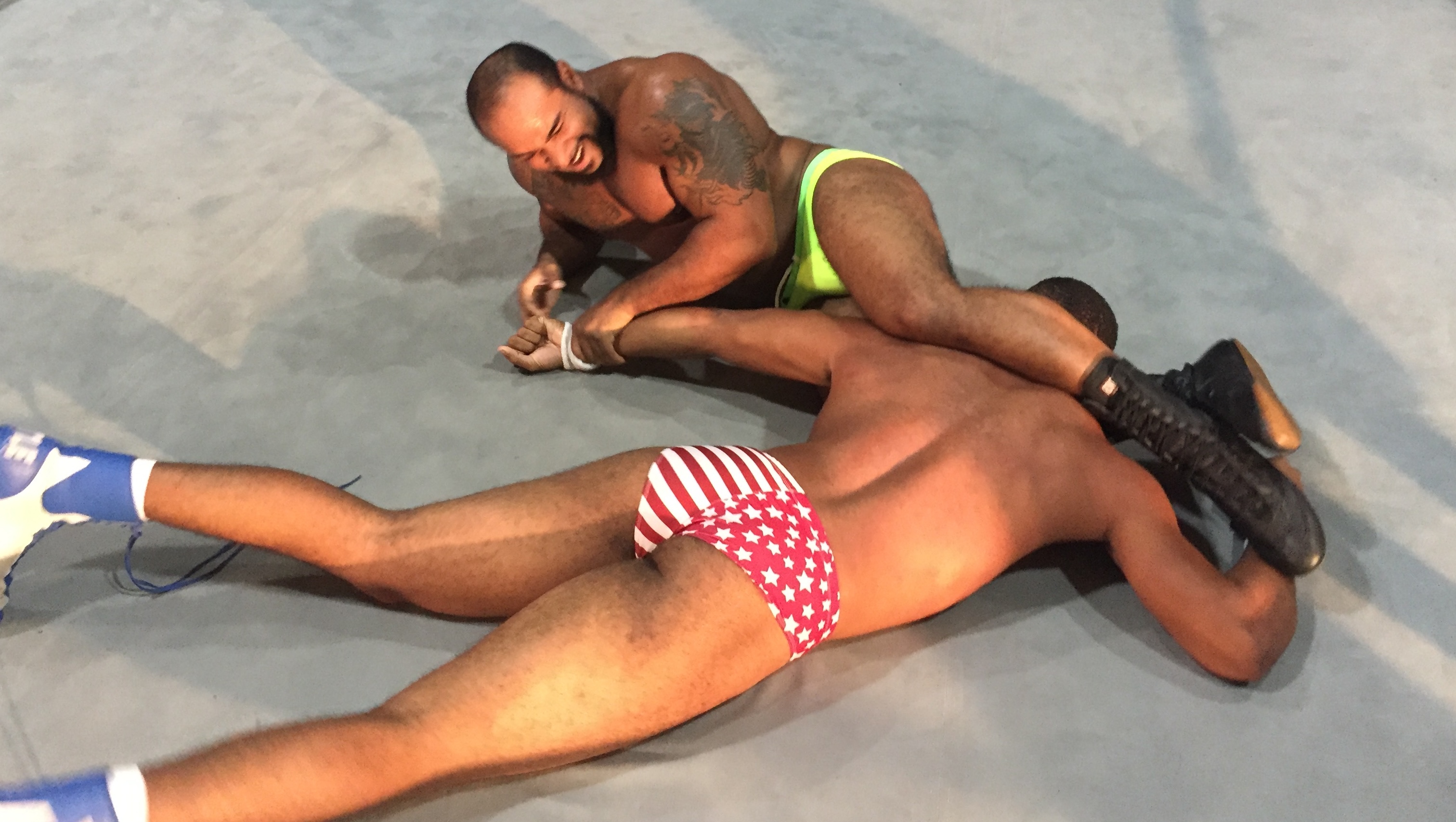 Nick Flex vs Chris Cannon